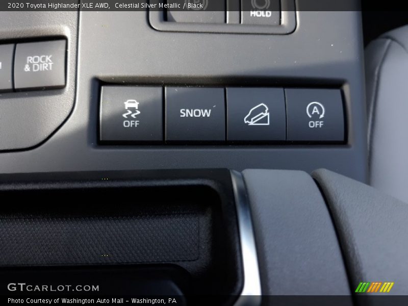 Celestial Silver Metallic / Black 2020 Toyota Highlander XLE AWD