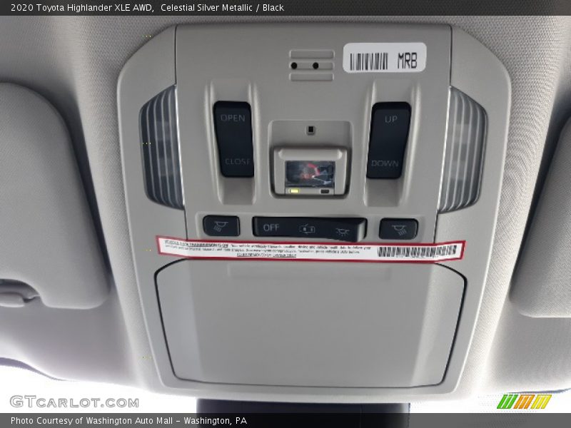Celestial Silver Metallic / Black 2020 Toyota Highlander XLE AWD