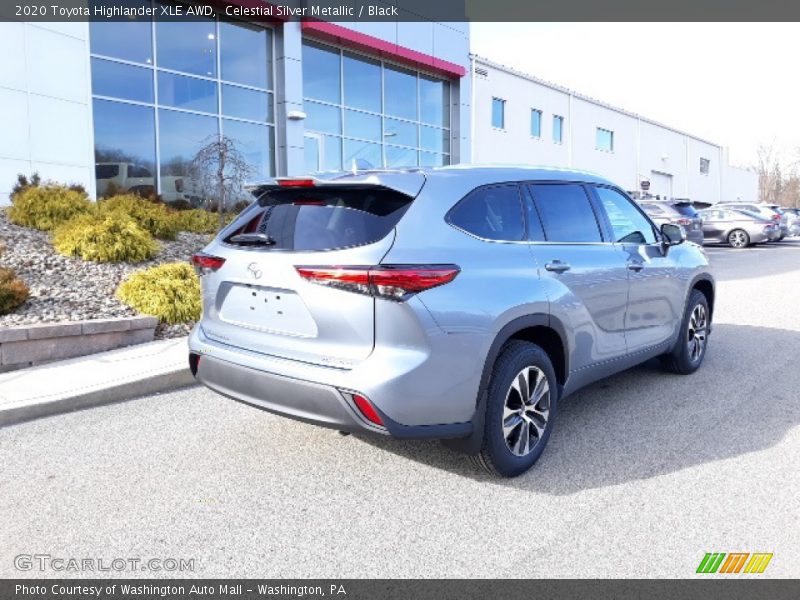 Celestial Silver Metallic / Black 2020 Toyota Highlander XLE AWD