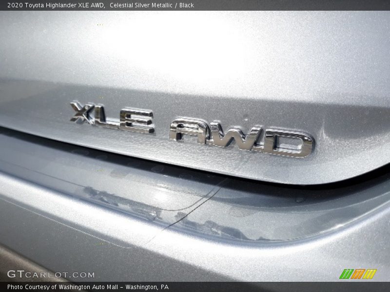 Celestial Silver Metallic / Black 2020 Toyota Highlander XLE AWD
