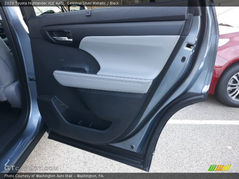 Celestial Silver Metallic / Black 2020 Toyota Highlander XLE AWD