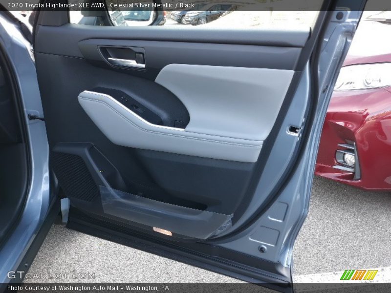 Celestial Silver Metallic / Black 2020 Toyota Highlander XLE AWD