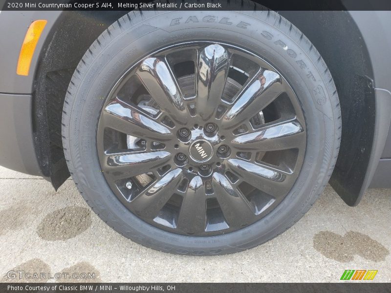 Melting Silver Metallic / Carbon Black 2020 Mini Countryman Cooper S All4