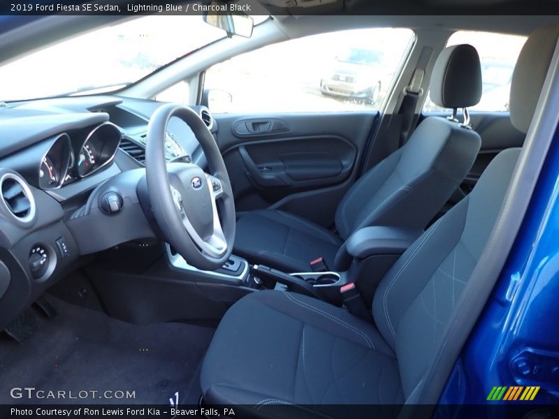 Lightning Blue / Charcoal Black 2019 Ford Fiesta SE Sedan