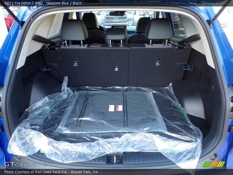  2021 Seltos S AWD Trunk