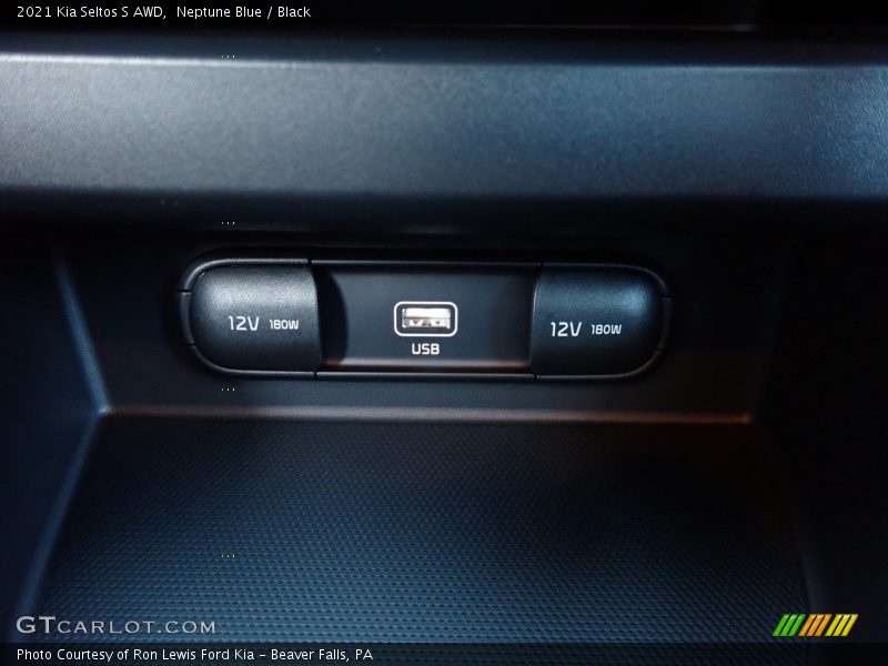 Neptune Blue / Black 2021 Kia Seltos S AWD