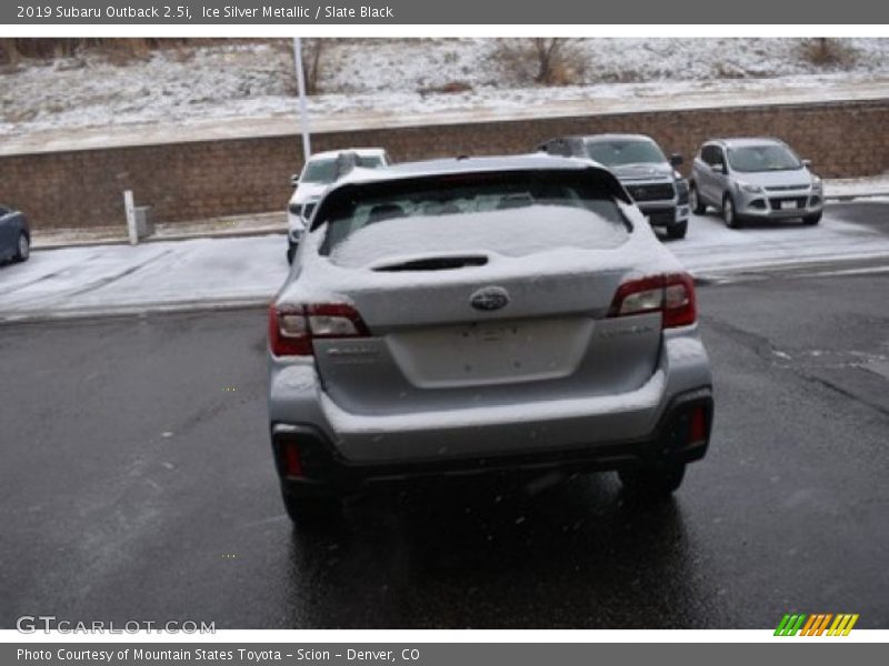 Ice Silver Metallic / Slate Black 2019 Subaru Outback 2.5i