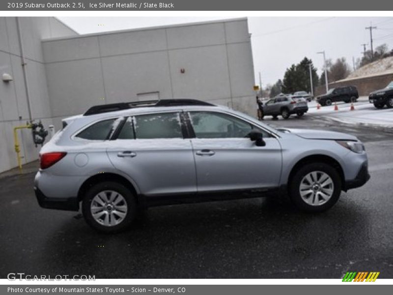 Ice Silver Metallic / Slate Black 2019 Subaru Outback 2.5i
