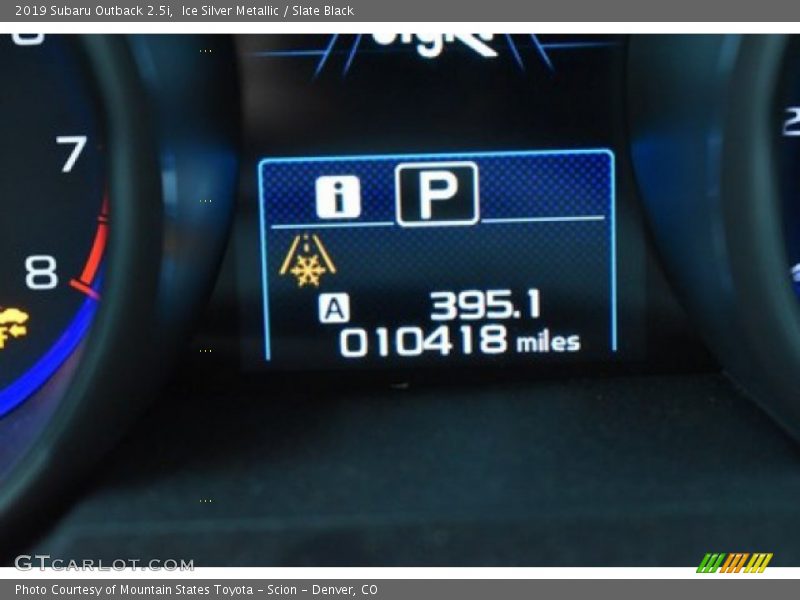 Ice Silver Metallic / Slate Black 2019 Subaru Outback 2.5i