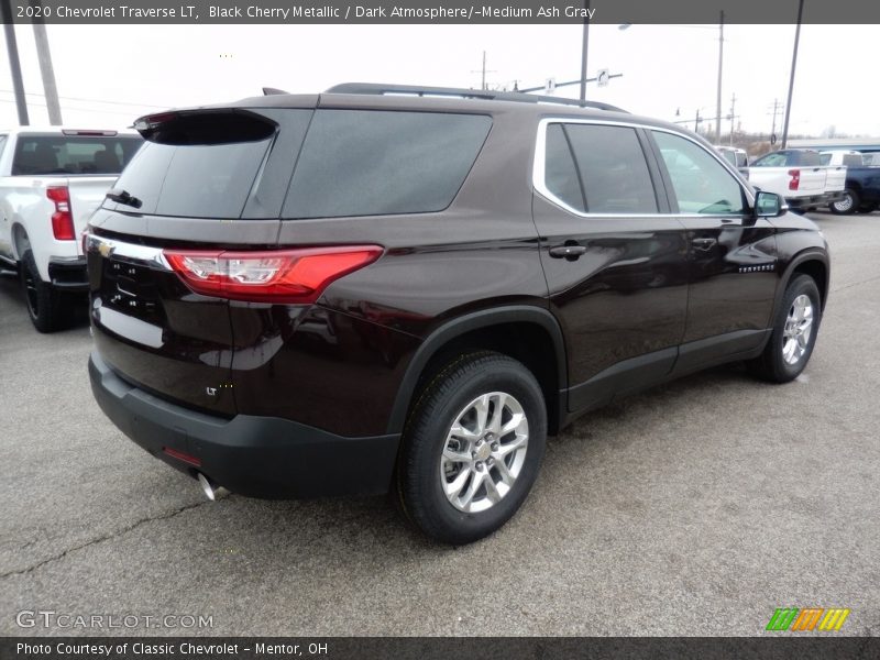 Black Cherry Metallic / Dark Atmosphere/­Medium Ash Gray 2020 Chevrolet Traverse LT