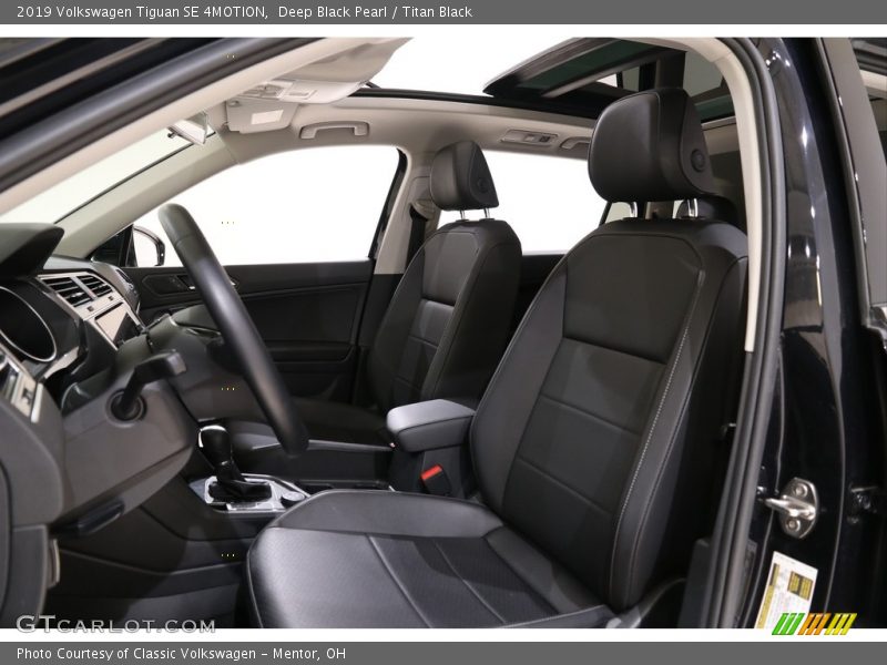 Deep Black Pearl / Titan Black 2019 Volkswagen Tiguan SE 4MOTION