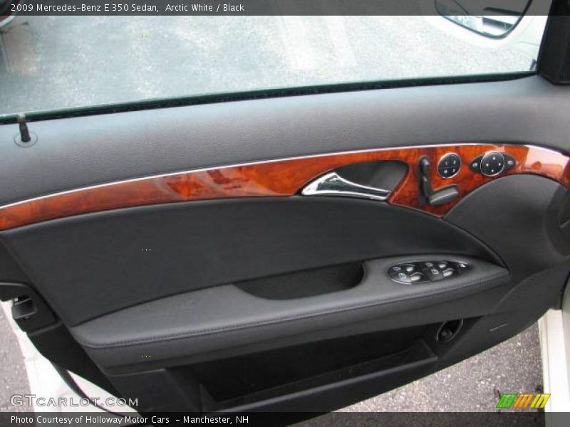 Arctic White / Black 2009 Mercedes-Benz E 350 Sedan