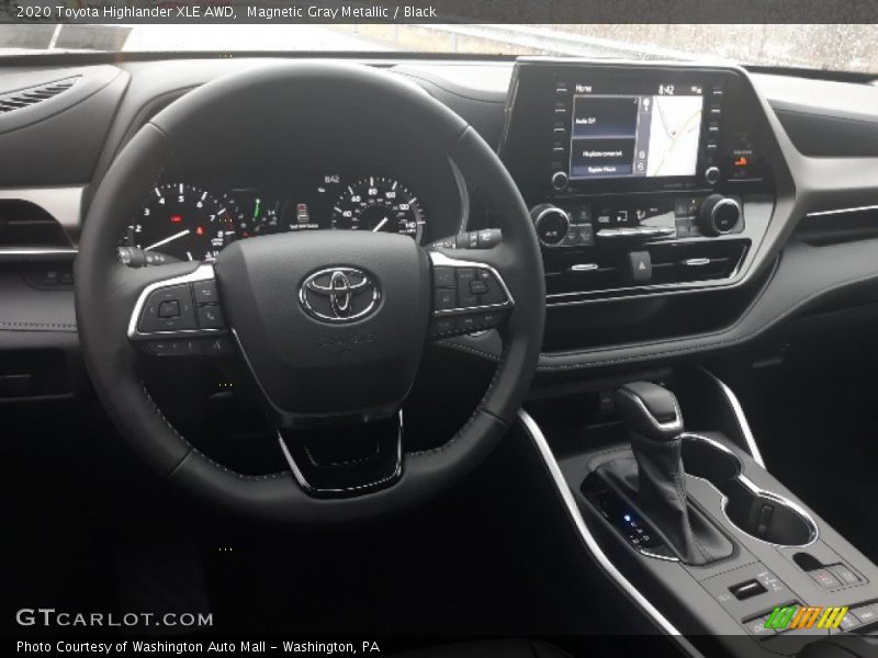 Magnetic Gray Metallic / Black 2020 Toyota Highlander XLE AWD