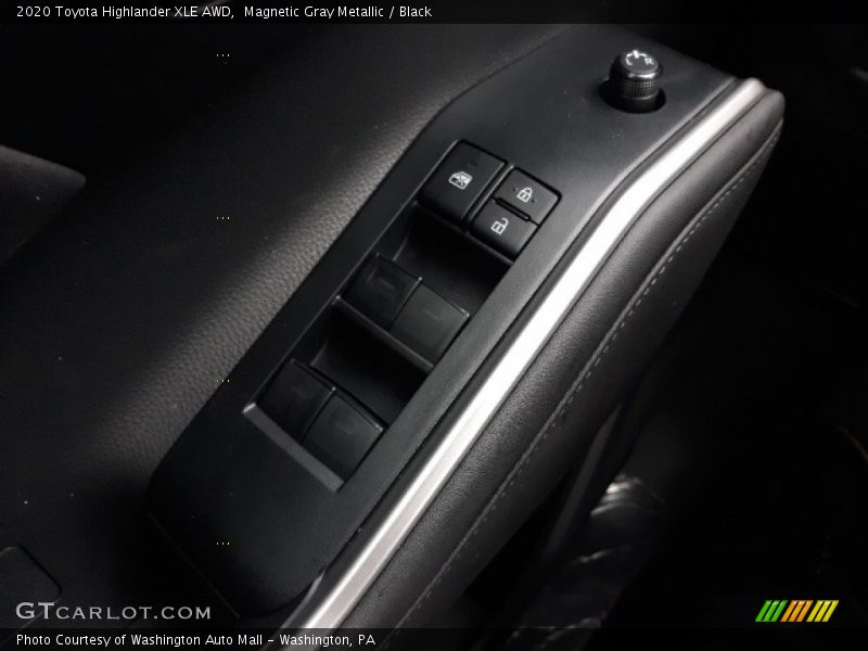 Magnetic Gray Metallic / Black 2020 Toyota Highlander XLE AWD