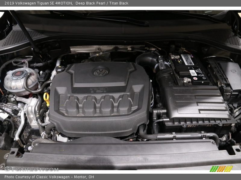 Deep Black Pearl / Titan Black 2019 Volkswagen Tiguan SE 4MOTION