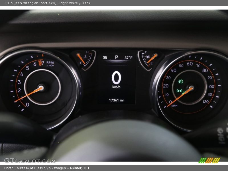 Bright White / Black 2019 Jeep Wrangler Sport 4x4