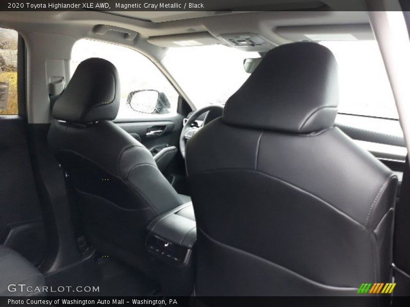 Magnetic Gray Metallic / Black 2020 Toyota Highlander XLE AWD