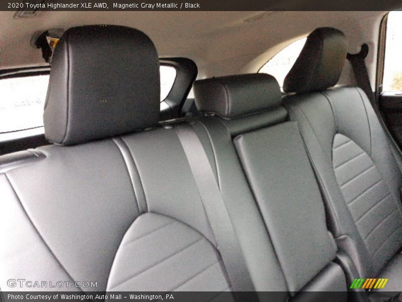 Magnetic Gray Metallic / Black 2020 Toyota Highlander XLE AWD