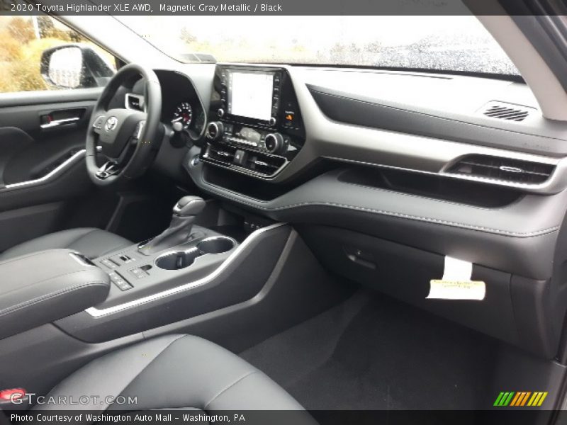 Magnetic Gray Metallic / Black 2020 Toyota Highlander XLE AWD