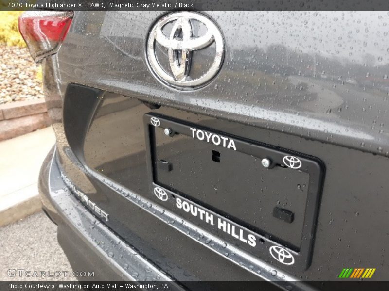 Magnetic Gray Metallic / Black 2020 Toyota Highlander XLE AWD
