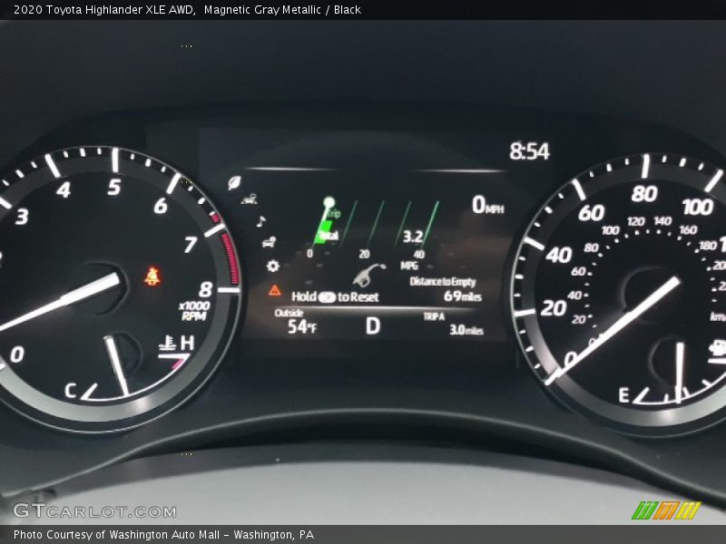 Magnetic Gray Metallic / Black 2020 Toyota Highlander XLE AWD
