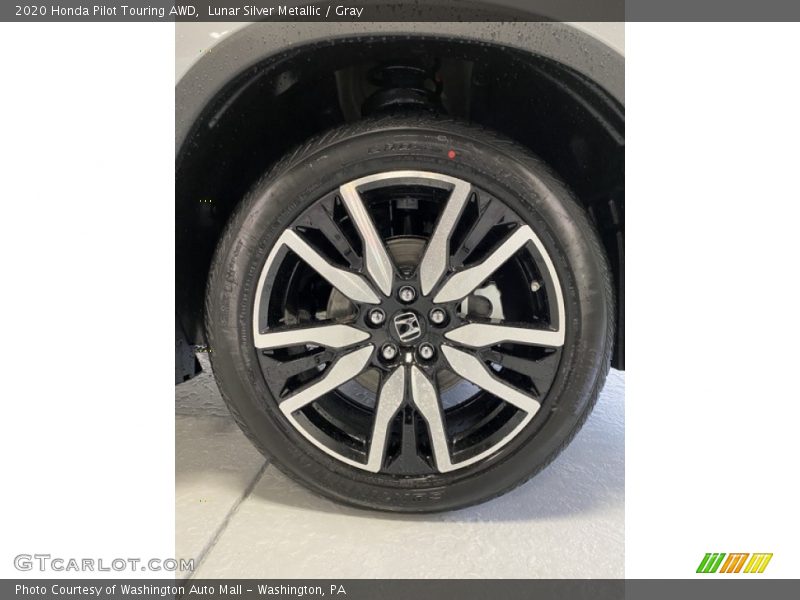 Lunar Silver Metallic / Gray 2020 Honda Pilot Touring AWD