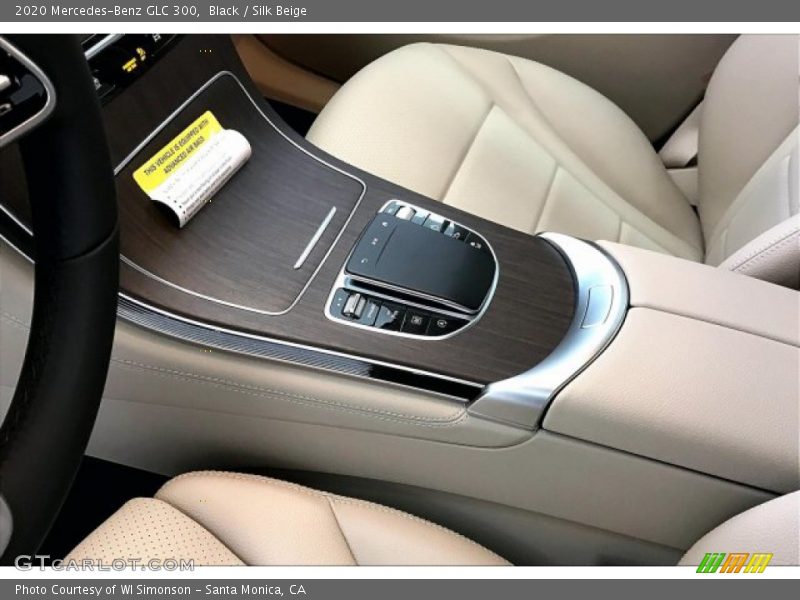 Black / Silk Beige 2020 Mercedes-Benz GLC 300