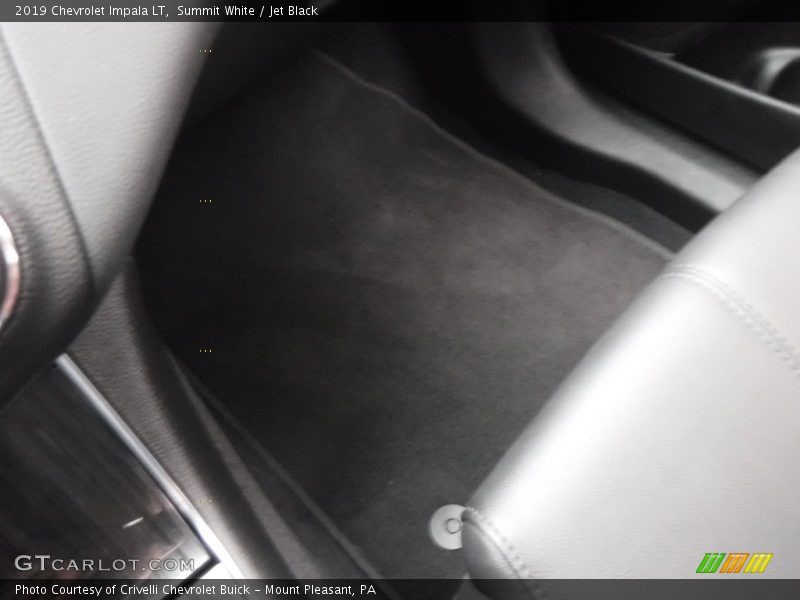 Summit White / Jet Black 2019 Chevrolet Impala LT