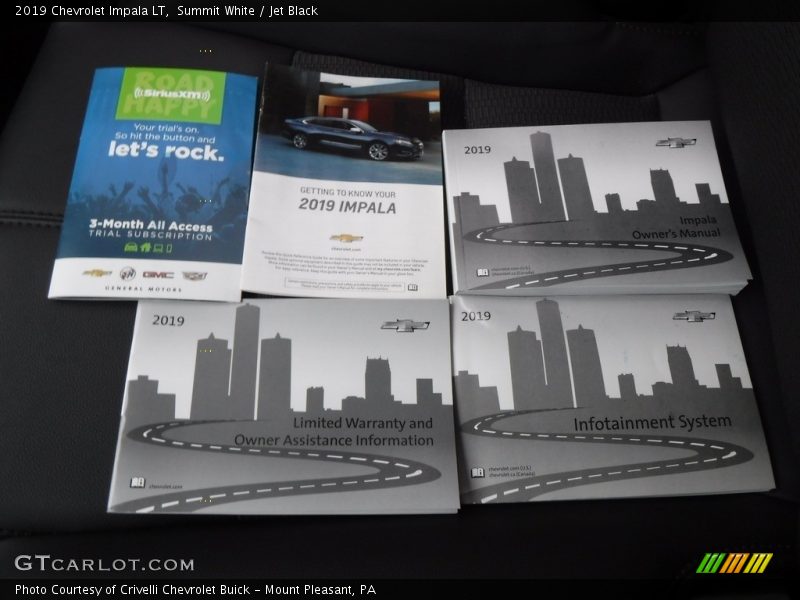 Summit White / Jet Black 2019 Chevrolet Impala LT
