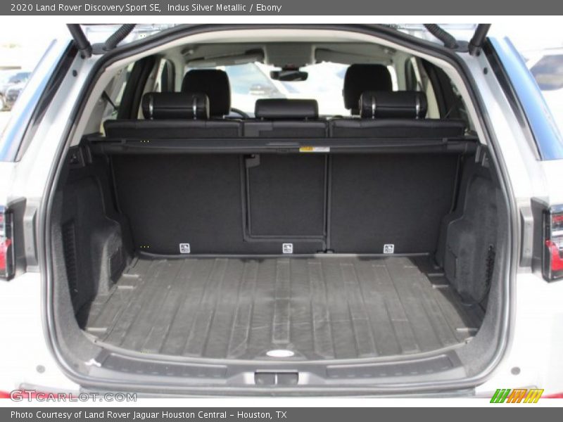 Indus Silver Metallic / Ebony 2020 Land Rover Discovery Sport SE