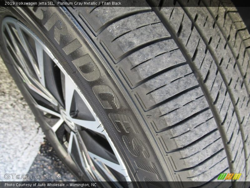 Platinum Gray Metallic / Titan Black 2019 Volkswagen Jetta SEL