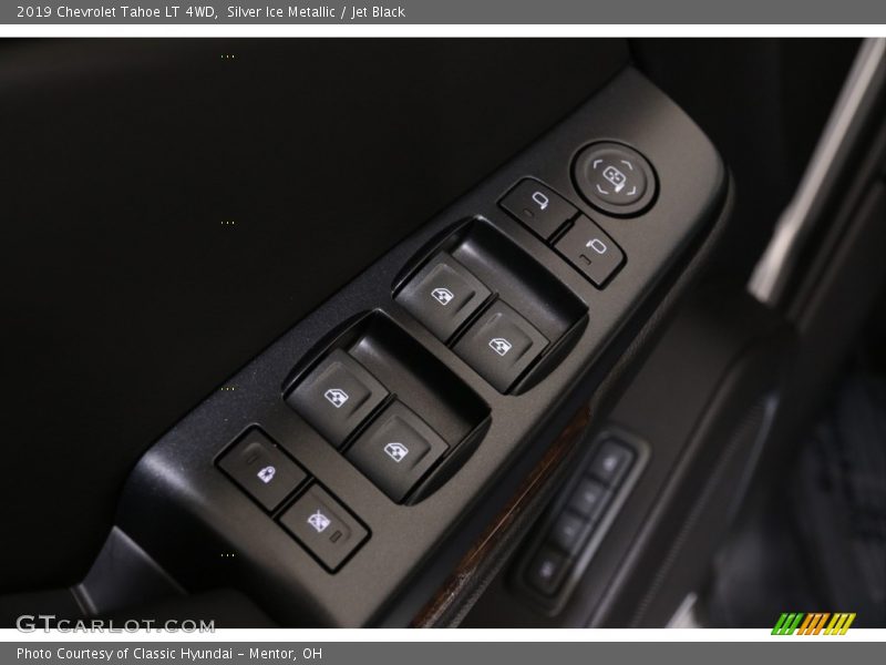 Silver Ice Metallic / Jet Black 2019 Chevrolet Tahoe LT 4WD