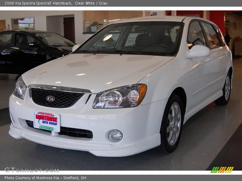 Clear White / Gray 2006 Kia Spectra Spectra5 Hatchback