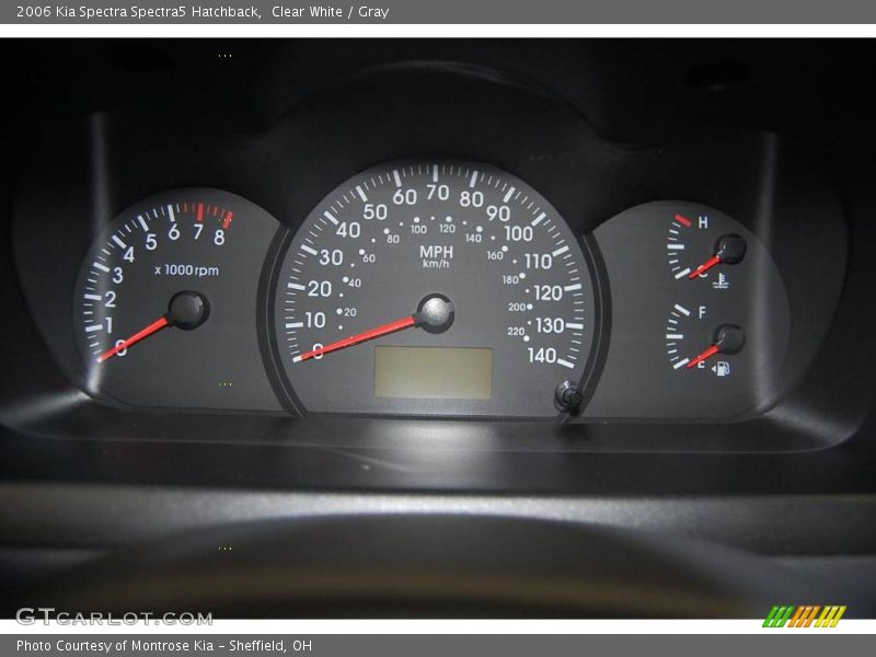 Clear White / Gray 2006 Kia Spectra Spectra5 Hatchback