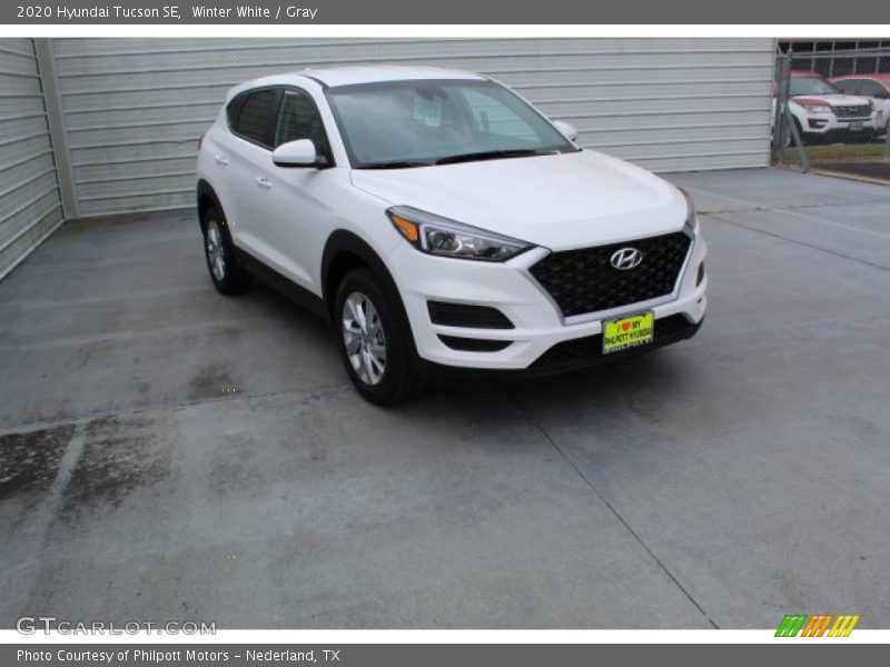 Winter White / Gray 2020 Hyundai Tucson SE