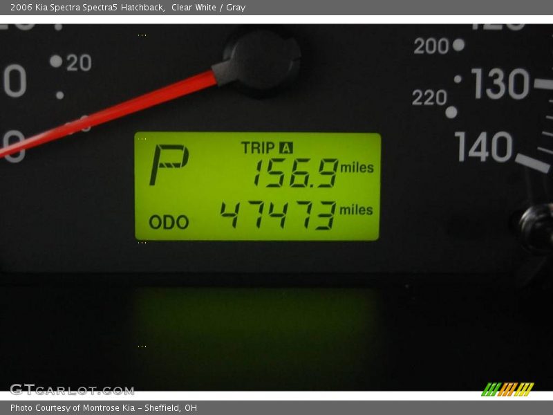 Clear White / Gray 2006 Kia Spectra Spectra5 Hatchback