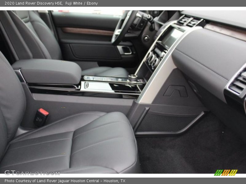 Fuji White / Ebony 2020 Land Rover Discovery HSE