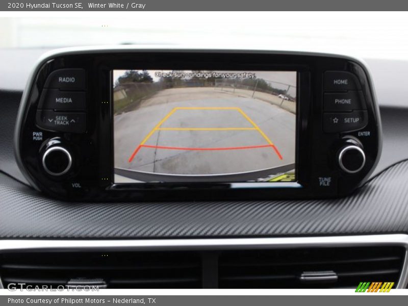 Winter White / Gray 2020 Hyundai Tucson SE