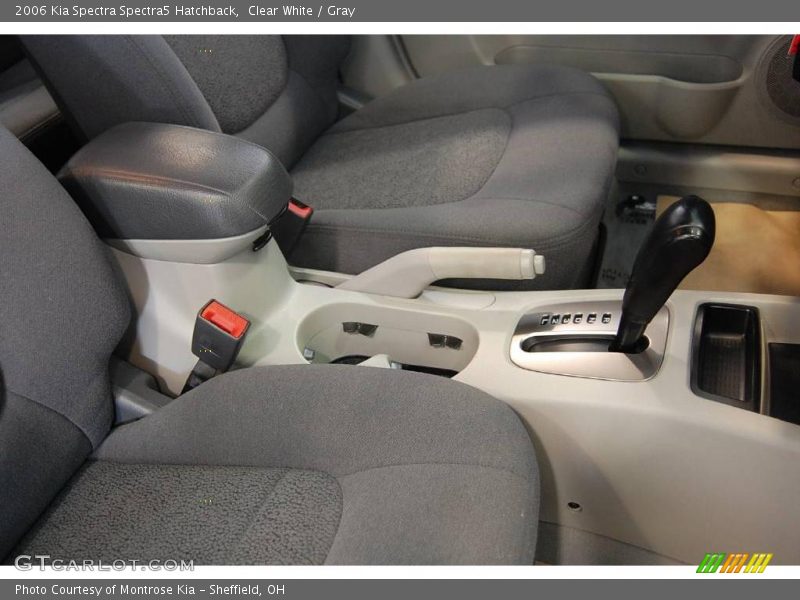 Clear White / Gray 2006 Kia Spectra Spectra5 Hatchback