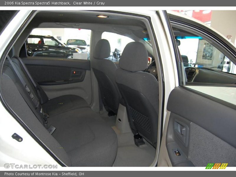 Clear White / Gray 2006 Kia Spectra Spectra5 Hatchback