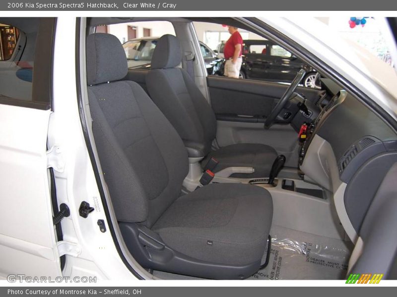 Clear White / Gray 2006 Kia Spectra Spectra5 Hatchback