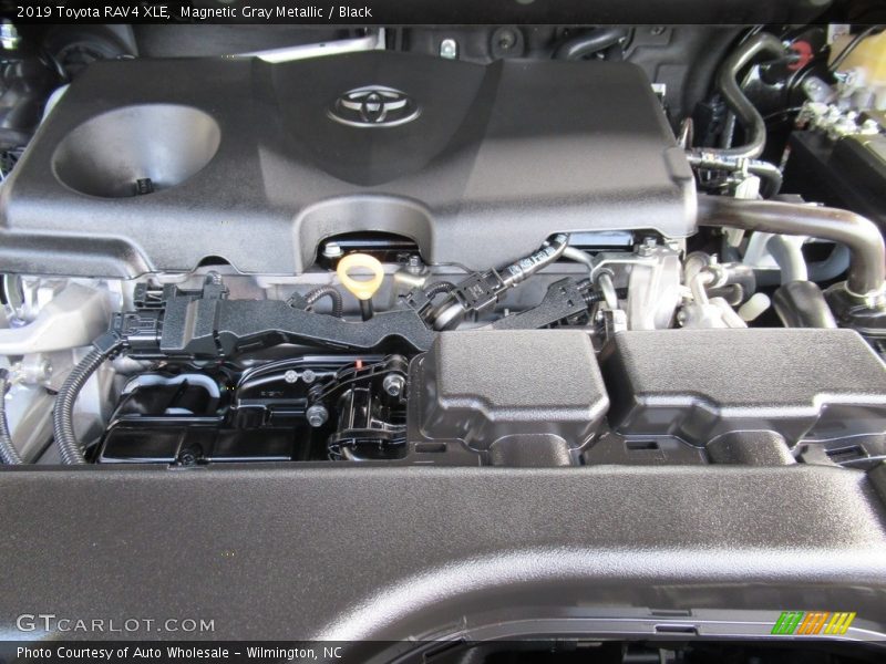 Magnetic Gray Metallic / Black 2019 Toyota RAV4 XLE