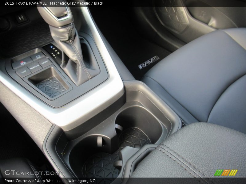 Magnetic Gray Metallic / Black 2019 Toyota RAV4 XLE