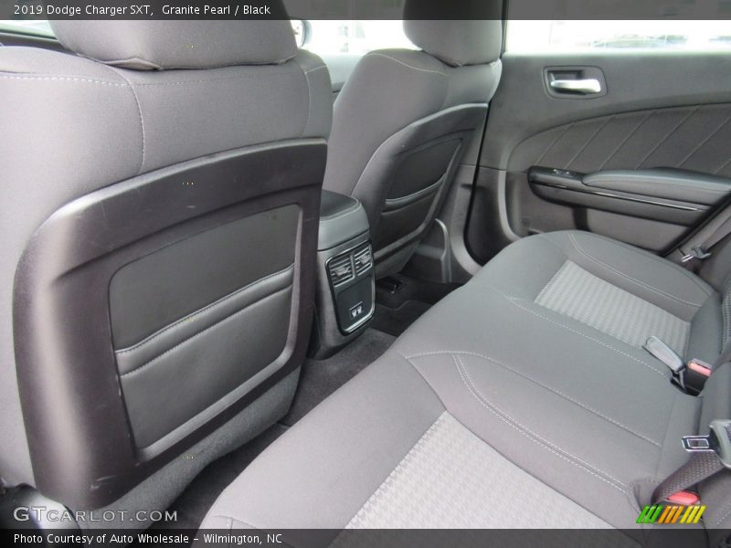 Granite Pearl / Black 2019 Dodge Charger SXT