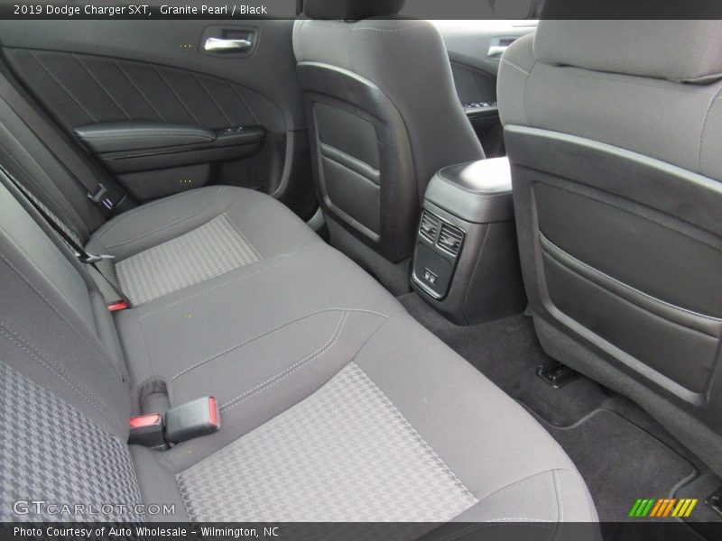 Granite Pearl / Black 2019 Dodge Charger SXT