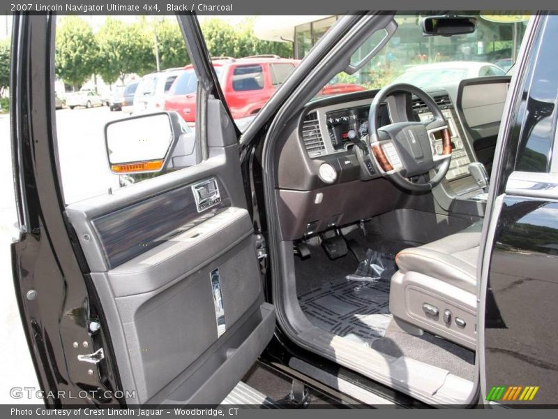 Black / Charcoal 2007 Lincoln Navigator Ultimate 4x4