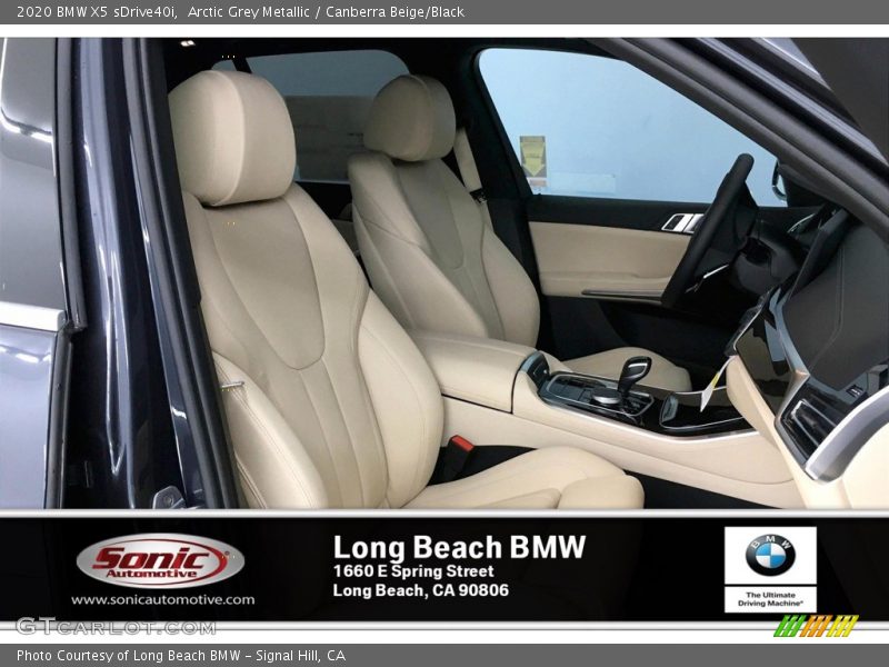 Arctic Grey Metallic / Canberra Beige/Black 2020 BMW X5 sDrive40i