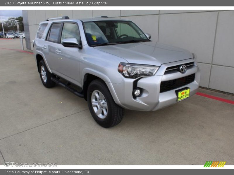 Classic Silver Metallic / Graphite 2020 Toyota 4Runner SR5