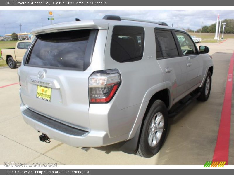 Classic Silver Metallic / Graphite 2020 Toyota 4Runner SR5