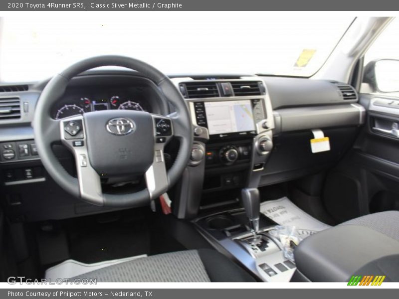 Classic Silver Metallic / Graphite 2020 Toyota 4Runner SR5